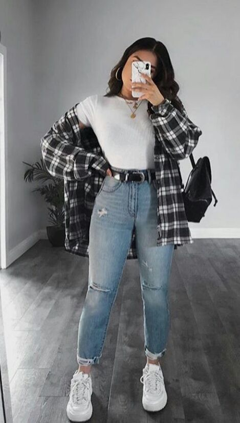20 School Outfits 2025: Fashion Ideas for Every Season and Style 13 image 10