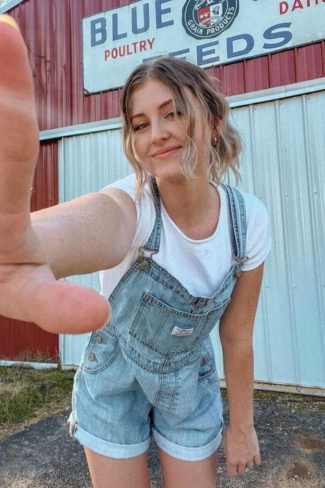 25 Lollapalooza Summer Outfits That'll Make You Shine in 2025 32 image 230