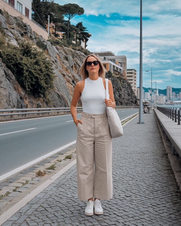 20 Effortless Minimalist Summer Outfits: Stay Cool, Save Time, and Look Timelessly Stylish 5 image 175