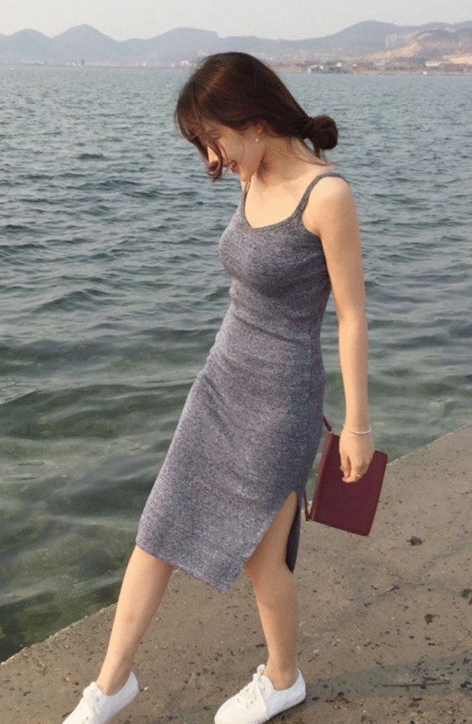 20 Grad Party Dress Ideas for Every Grad 19 image 209