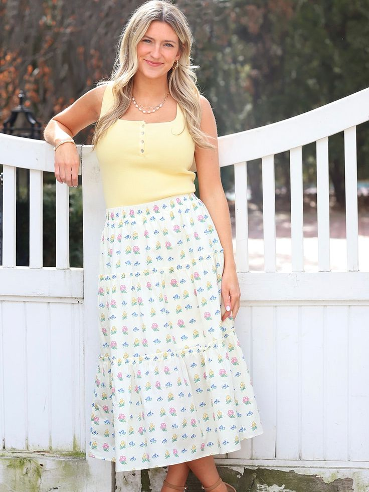 25 Summer Outfits for Women Over 50 in 2025: Stylish, Comfortable, and Ageless 5 image 27