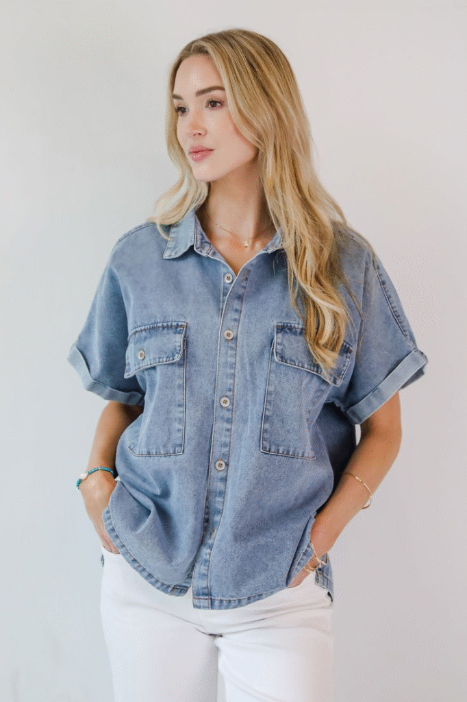 25 Summer Outfits for Women Over 50 in 2025: Stylish, Comfortable, and Ageless 21 image 43
